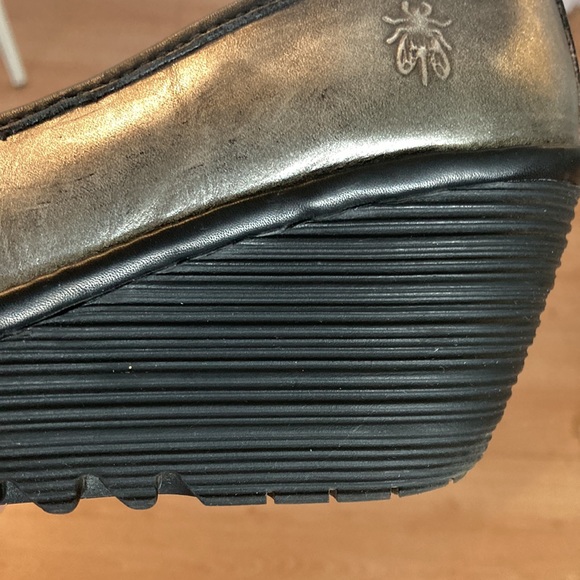 Fly London silver wedge shoes - Picture 10 of 12
